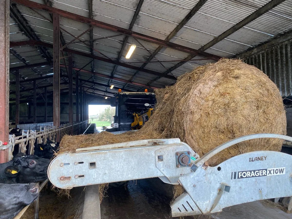 Blaney Forager X10W galvanised bale unwinder - Image 4