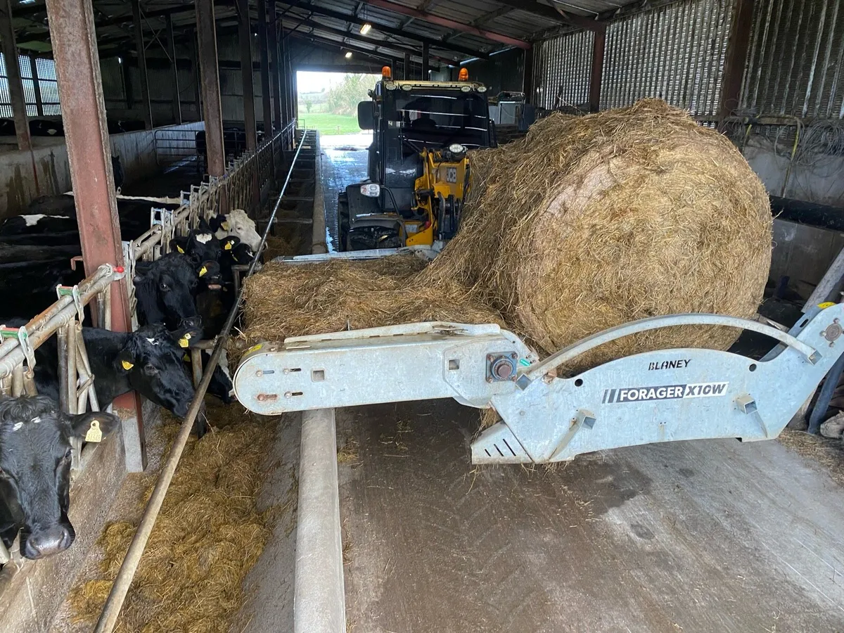 Blaney Forager X10W galvanised bale unwinder - Image 1