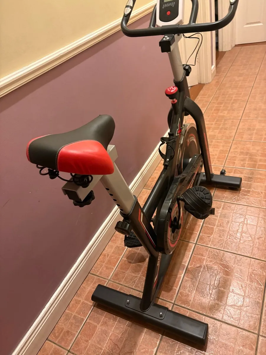 Spin bike - Image 1