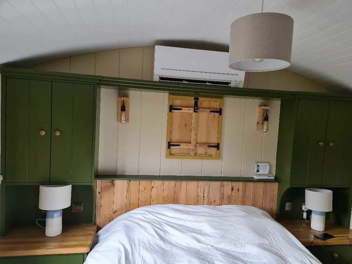 SHEPHERD  HUTS. IE - Image 2