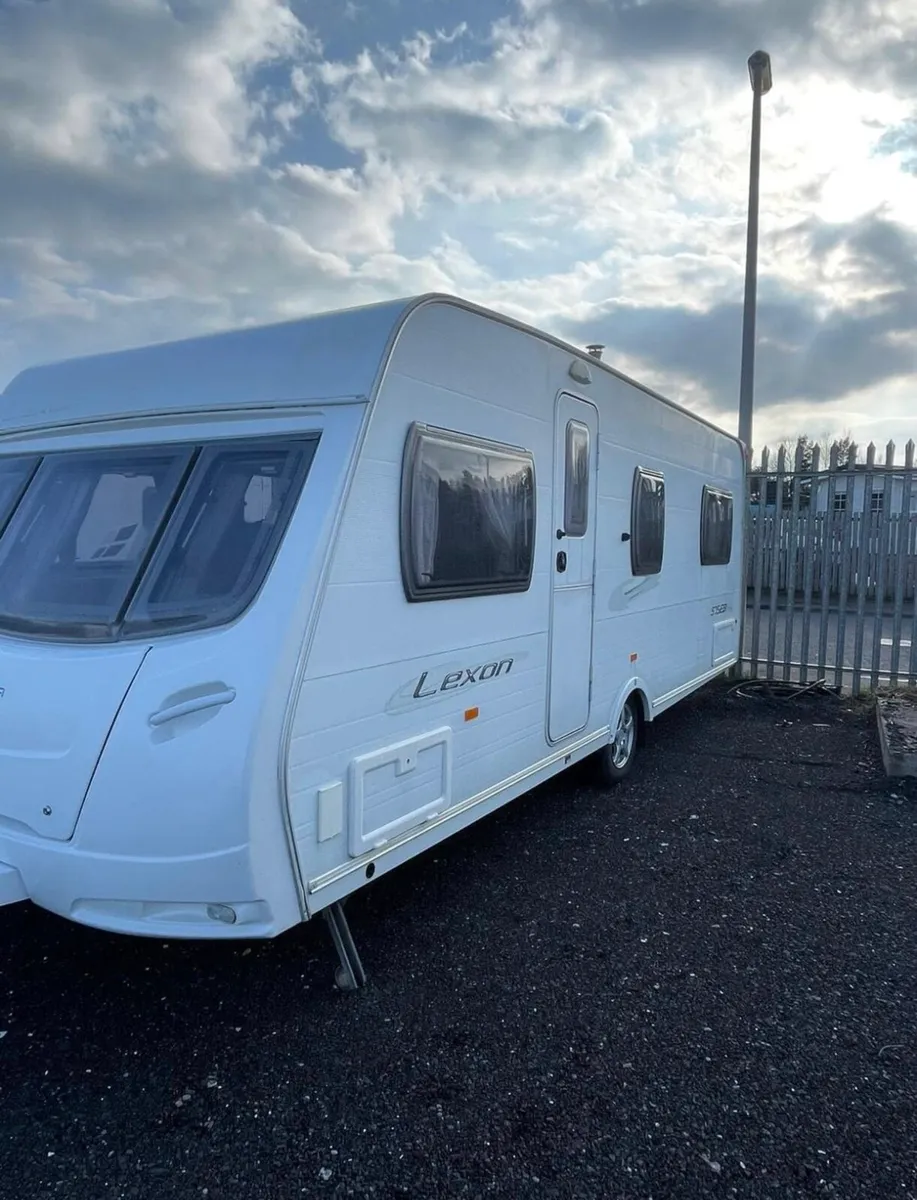 2008 lunar lexon - Image 1