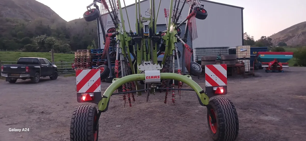 CLAAS 2900 RAKE - Image 2