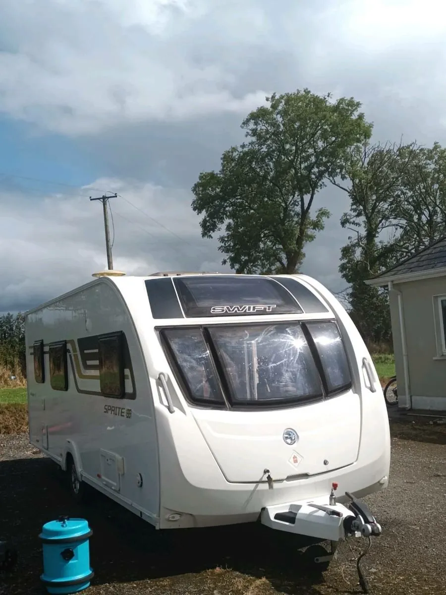 Swift Sprite Caravan 6 berth - Image 3