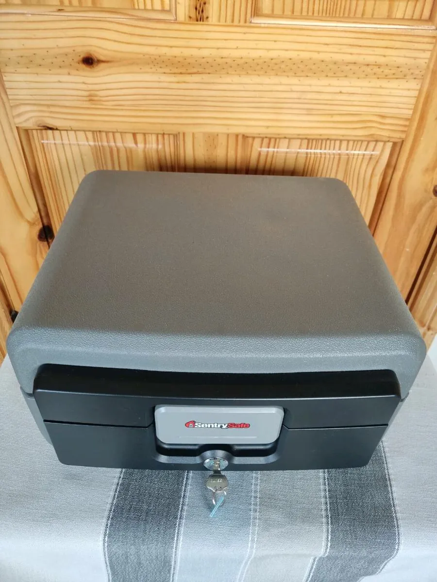 Fire safety box Sentry - Image 1