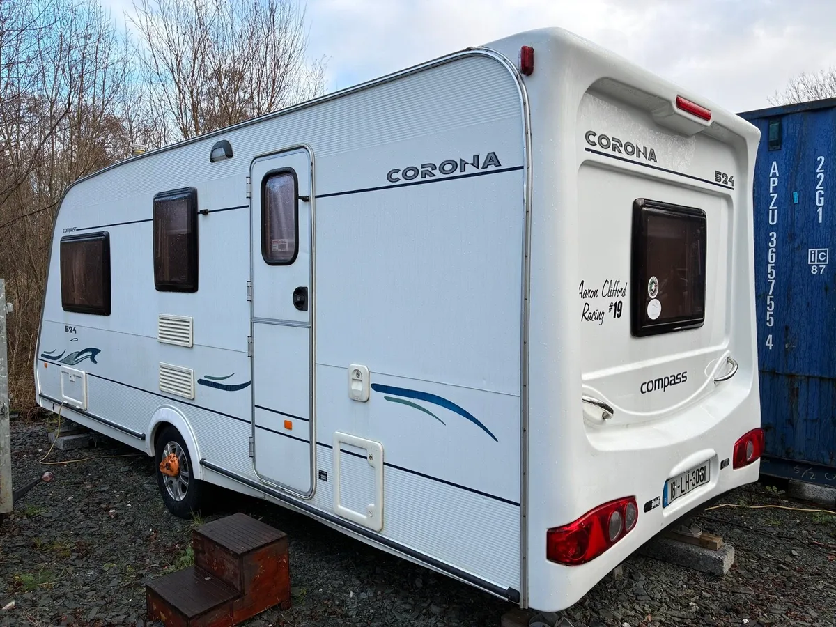 Caravan - Image 2