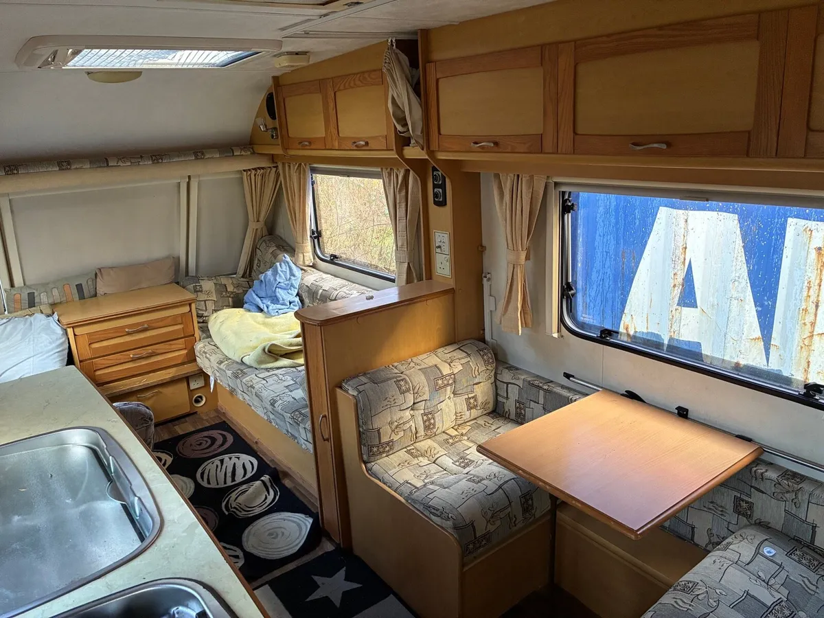 Caravan - Image 4