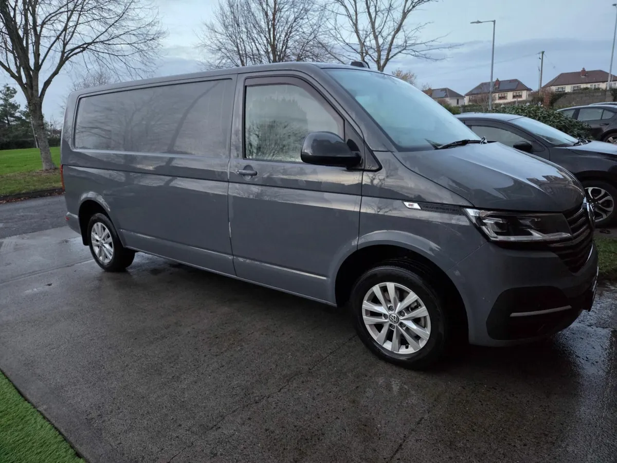 VolkswagenTransporterHiGHLINE23000Miles2023 - Image 1