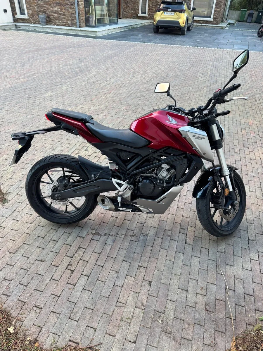 Honda CB125R - Image 1