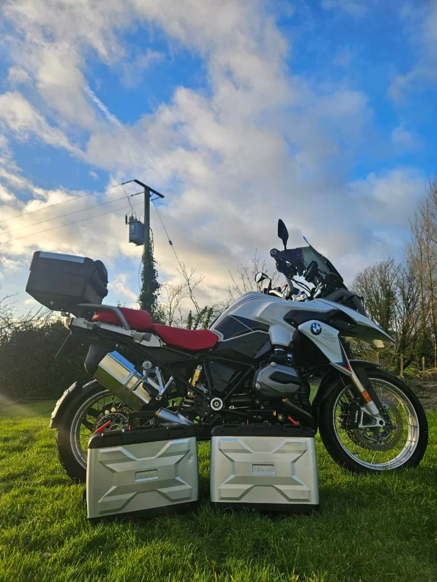 BMW R1200 GS ICONIC EDITION - Image 4