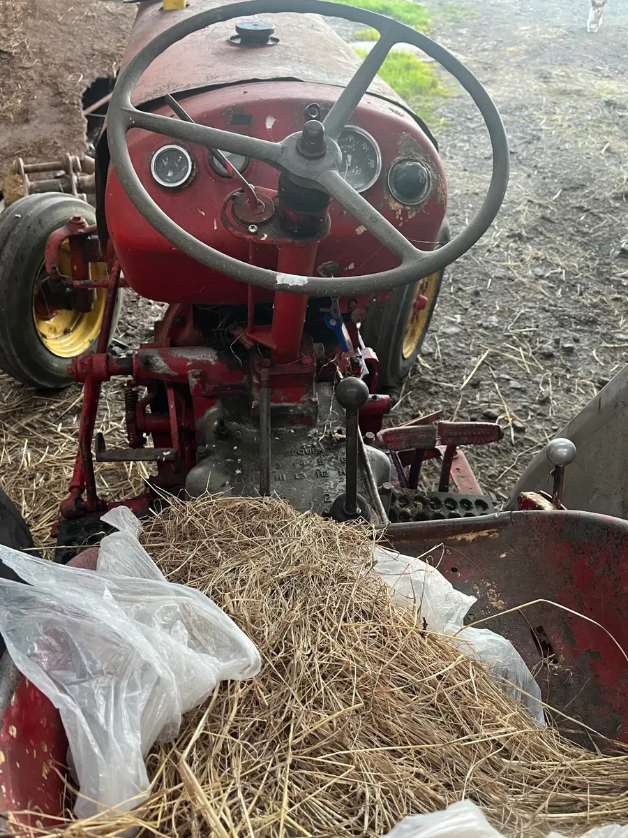 David Brown 880 - Image 2