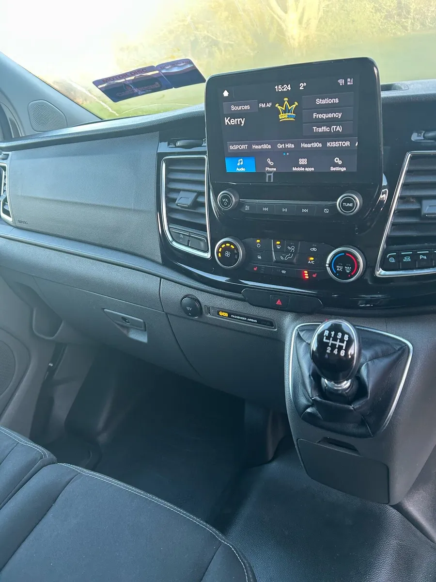 Ford transit custom limited no VAT - Image 4
