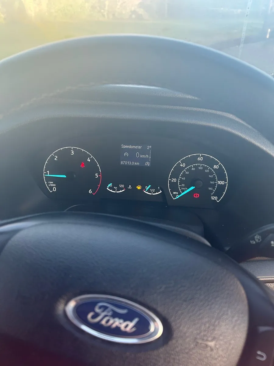 Ford transit custom limited no VAT - Image 2