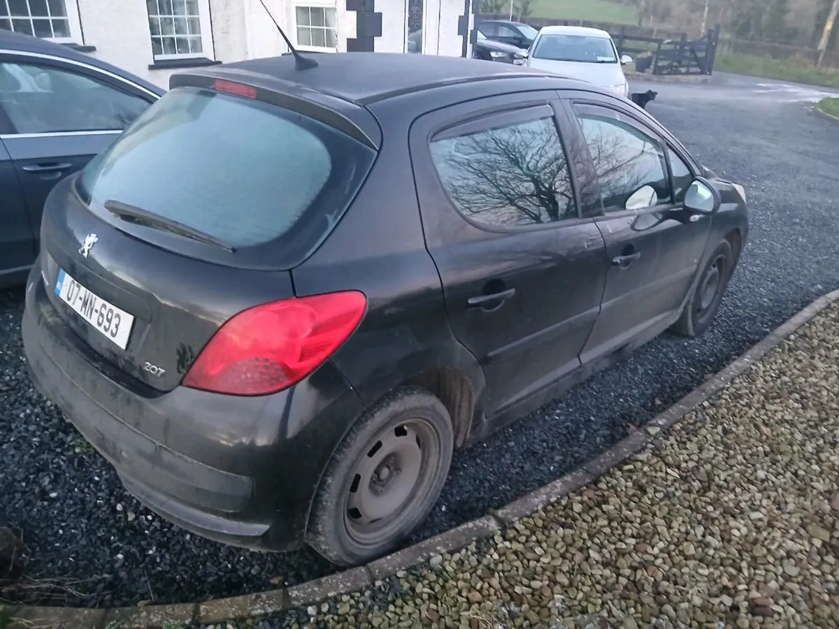 Peugeot 207 - Image 2