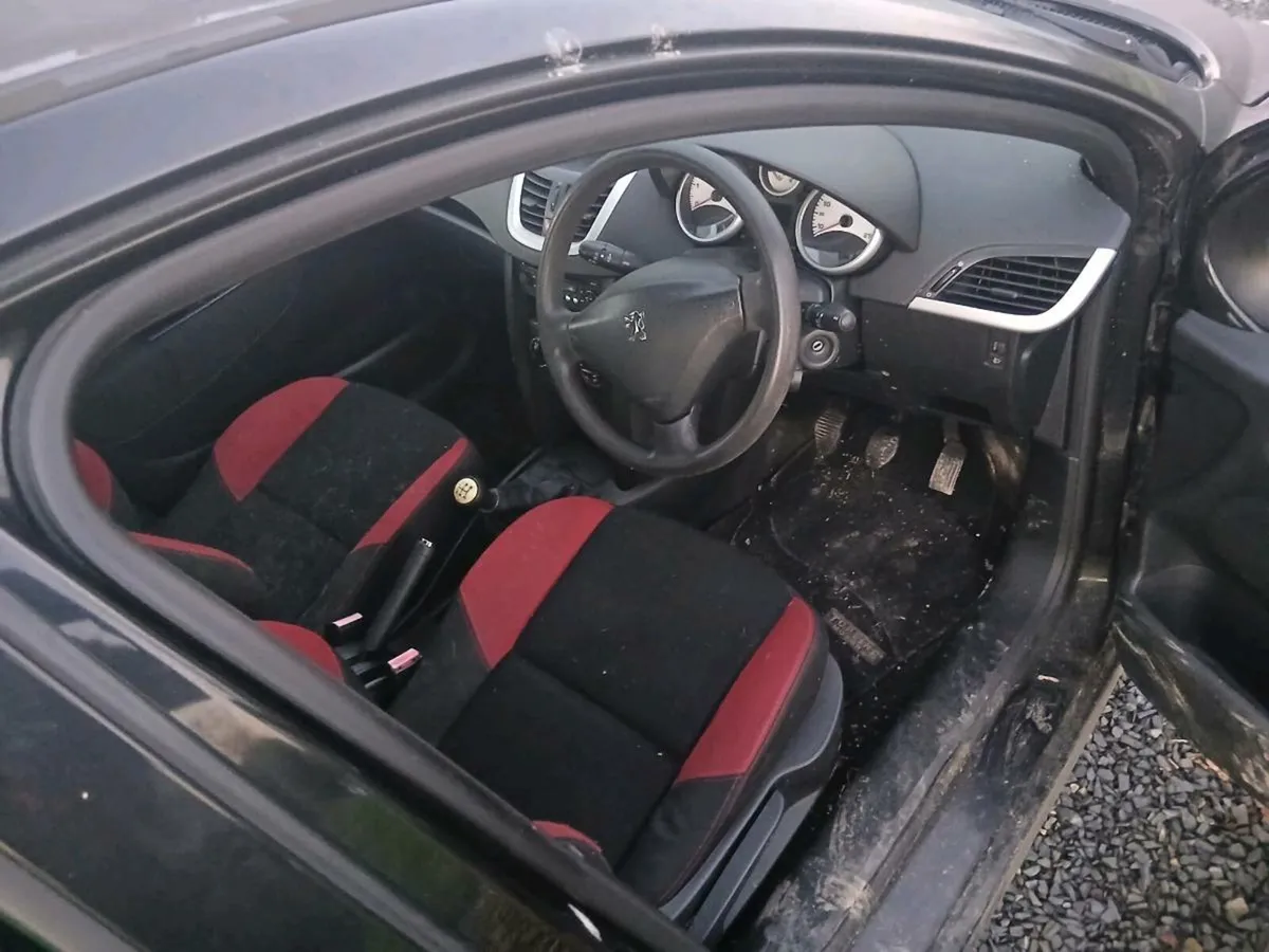 Peugeot 207 - Image 3