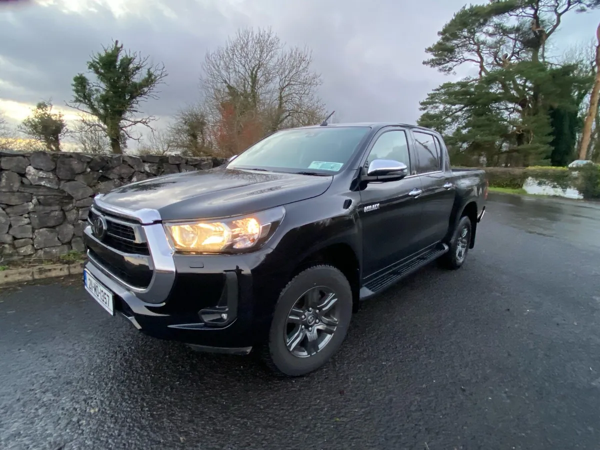 Toyota Hilux 2021 2.8 SR5 - Image 2