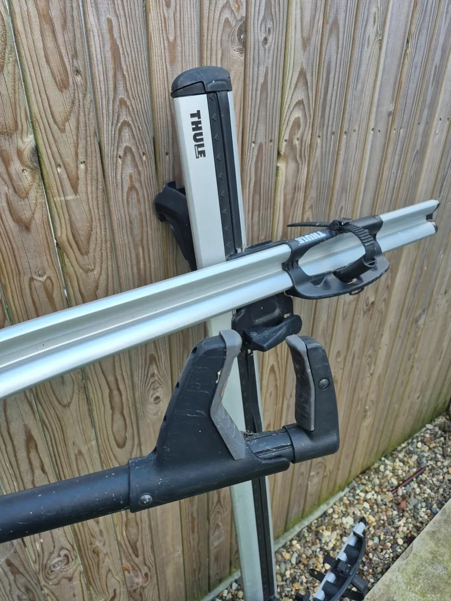 Thule pro Bike rack + 2 - Image 3