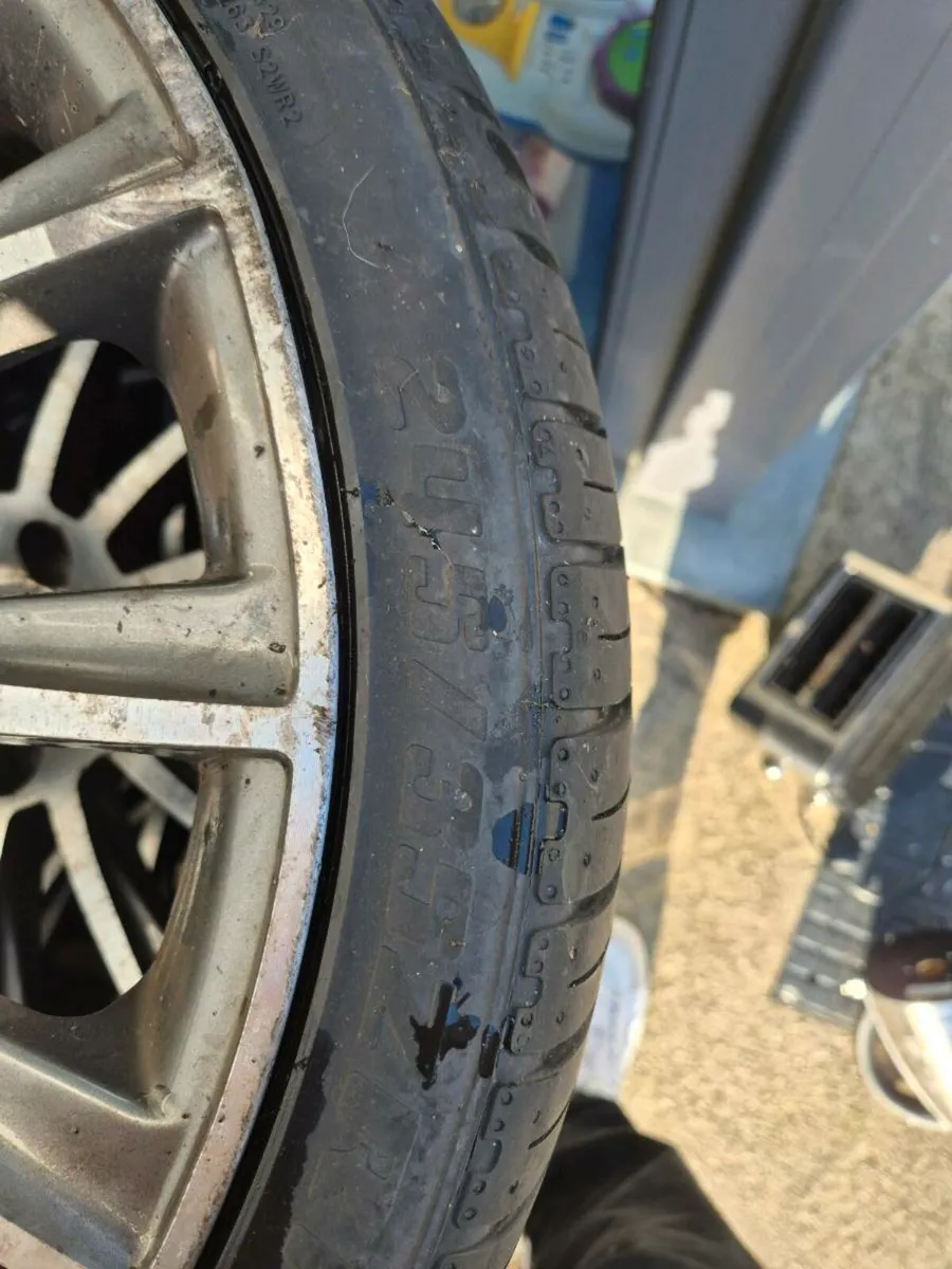 Alloys AMG original with tyres - Image 3