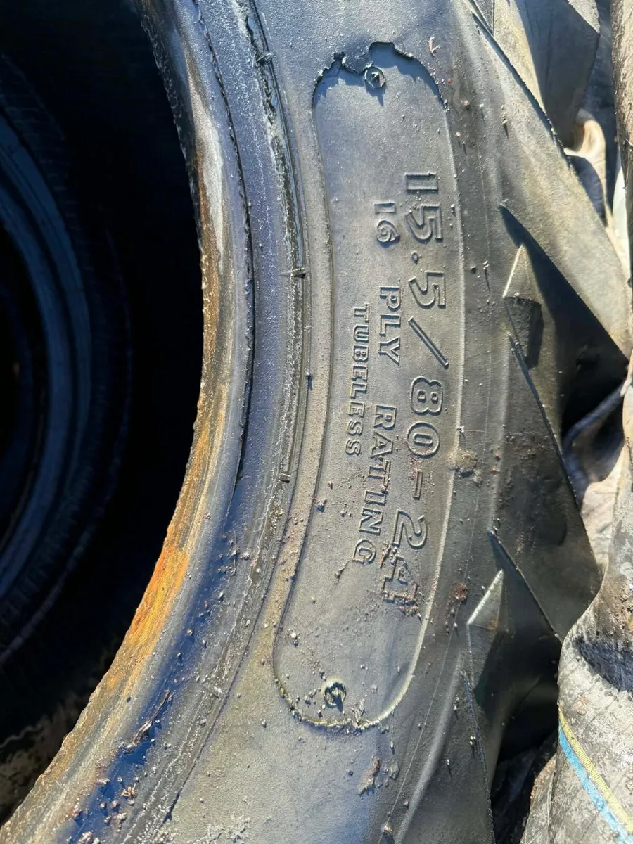 4x 15.5/80-24  tubeless tyres - Image 2