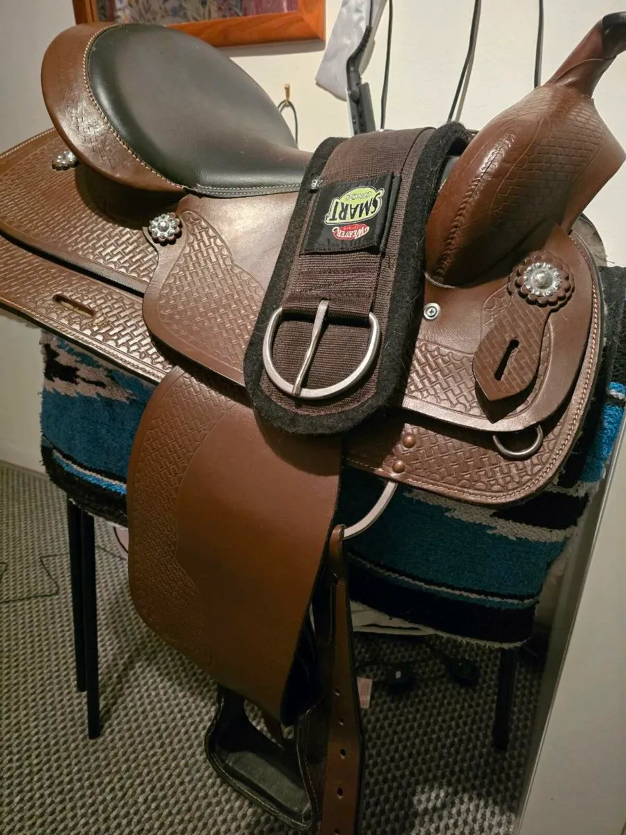 Western saddle - Image 1