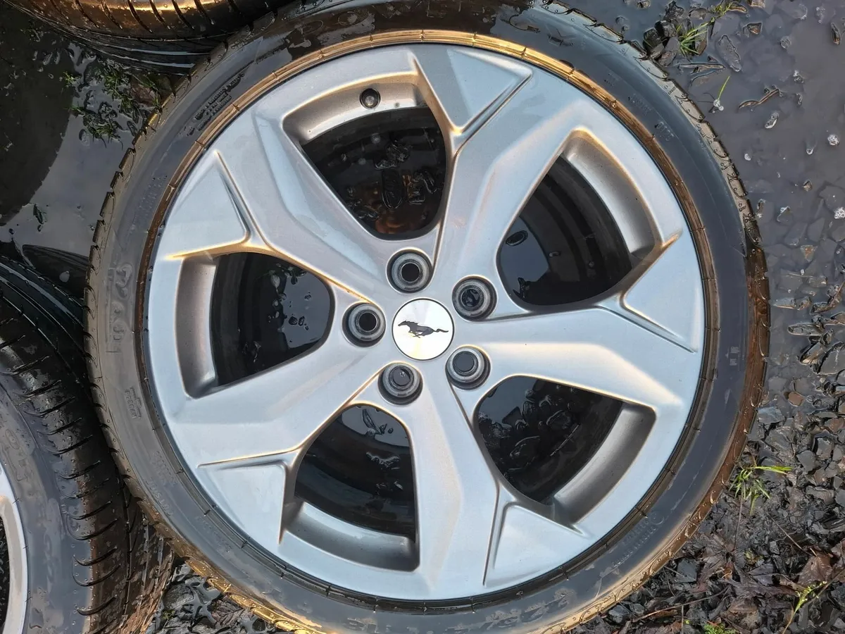 18" Genuine Ford Alloys with tyres - Image 3