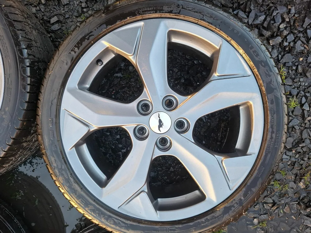 18" Genuine Ford Alloys with tyres - Image 2