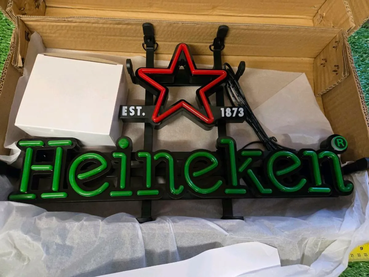 Heineken Neon Wall Light - Image 2