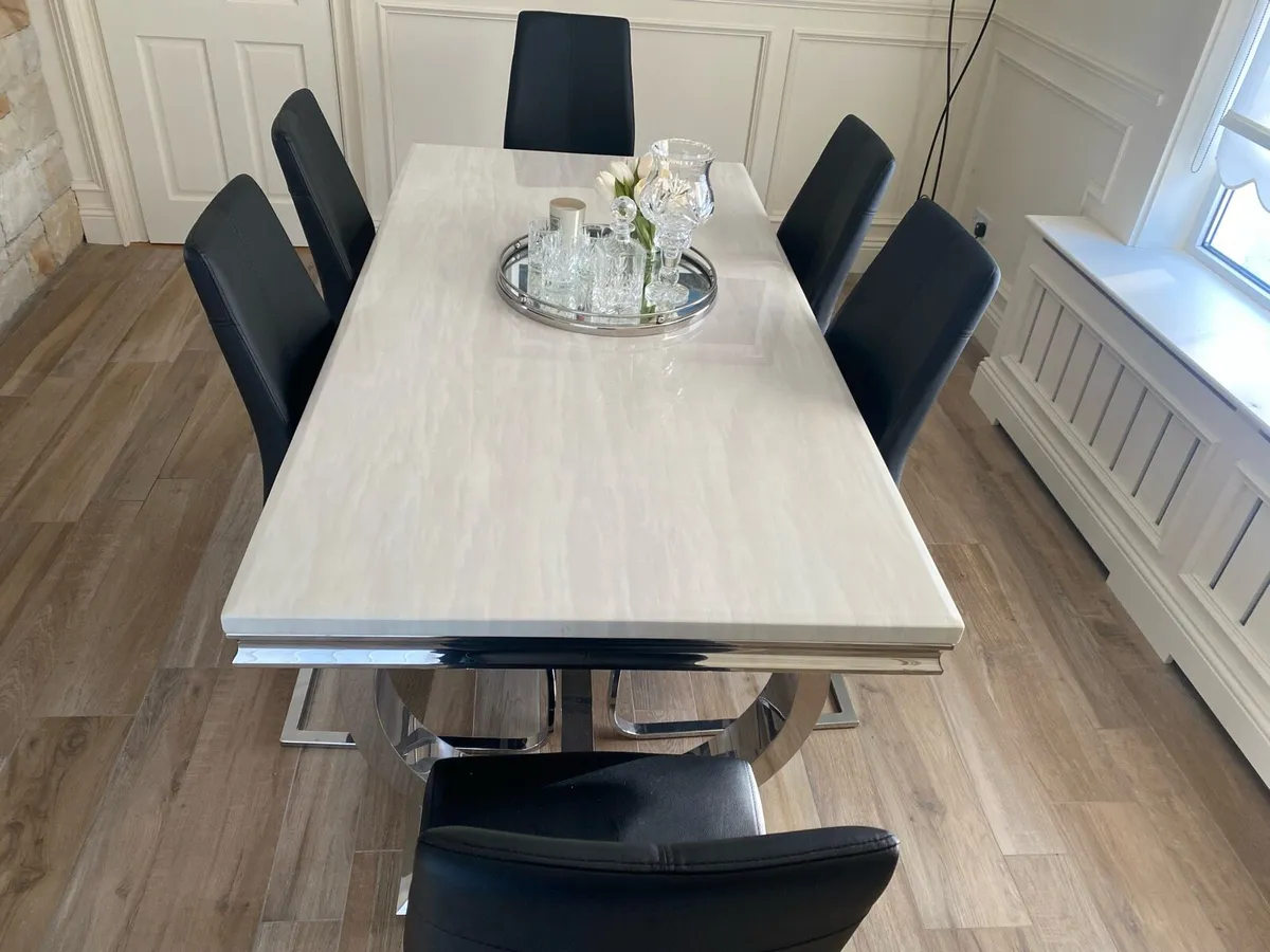 Dining Table and chairs - Image 3