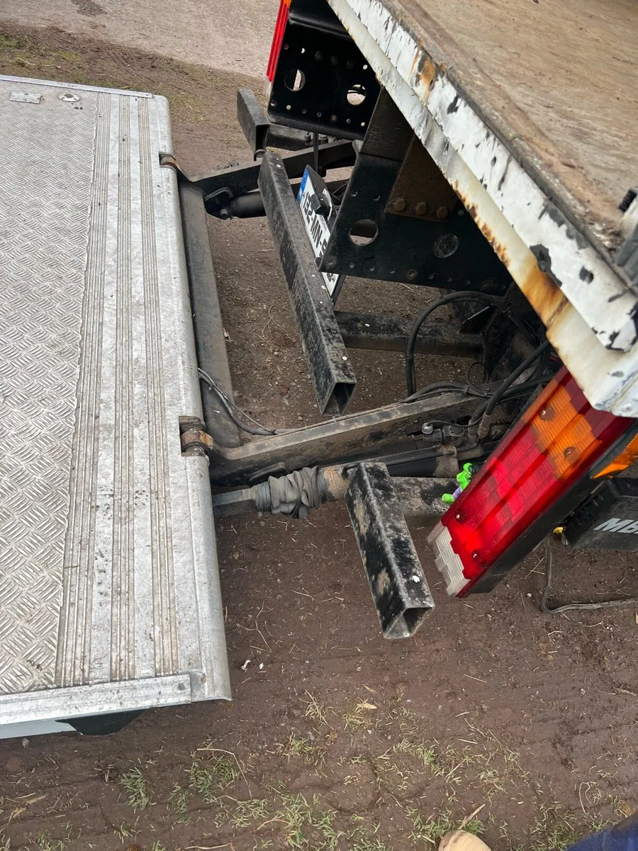 Palfinger tail lift - Image 4