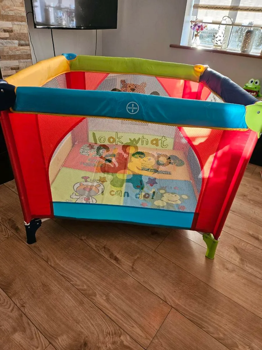 Baby playpen - Image 2