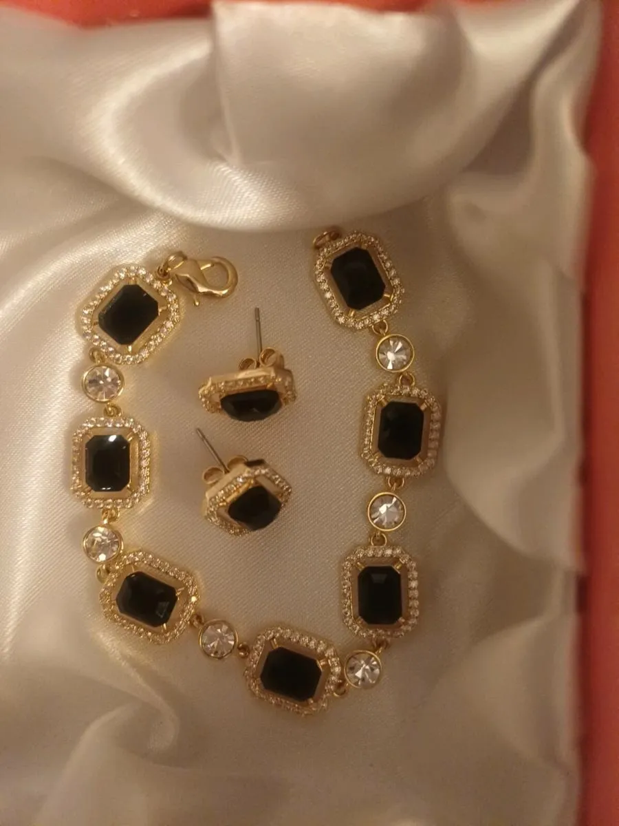 BRACELET AND EARRINGS - Image 2
