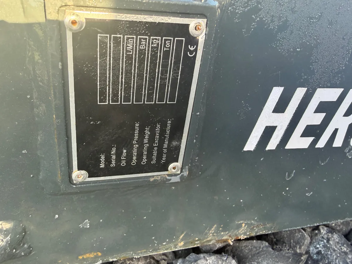 Unused heroe breakers to suit 0.6 - 1.3t diggers - Image 4