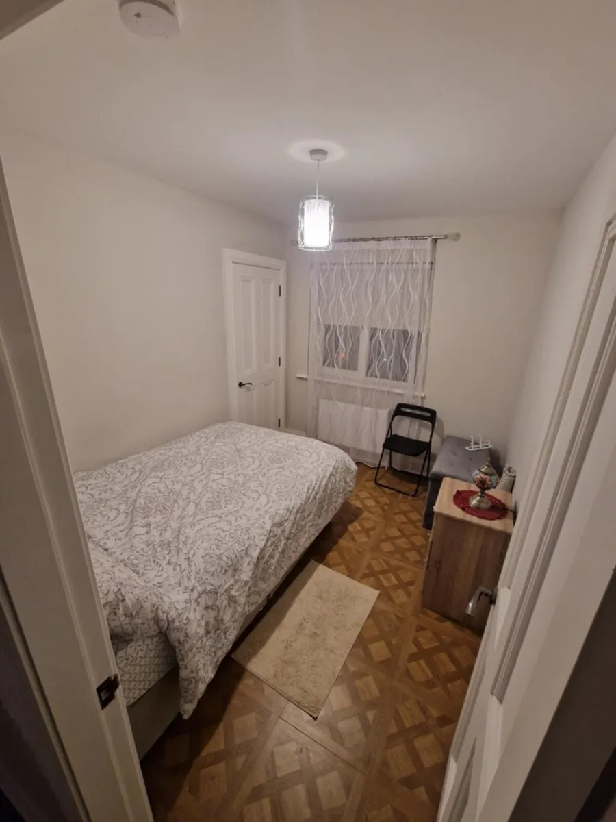 Renting a room - Image 3