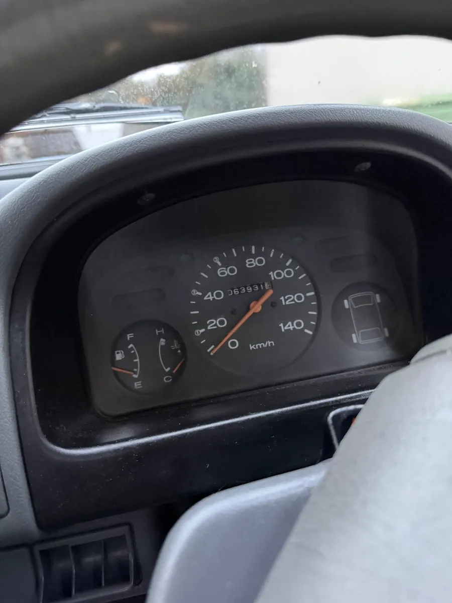 Subaru Sambar Kei Truck - Image 3