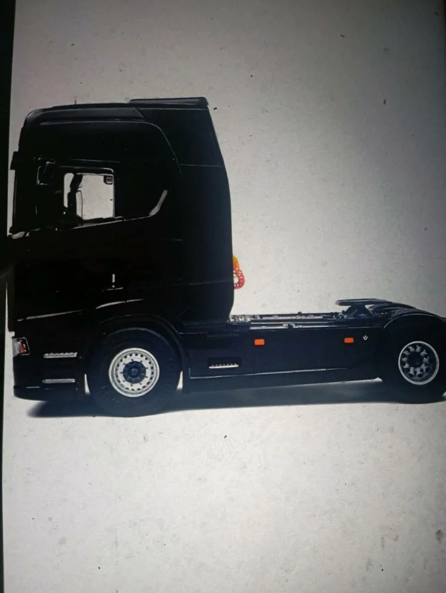 SOLIDO  SCANIA ( S58O (HIGHLINE DIE - CAST  TRUCK. - Image 3
