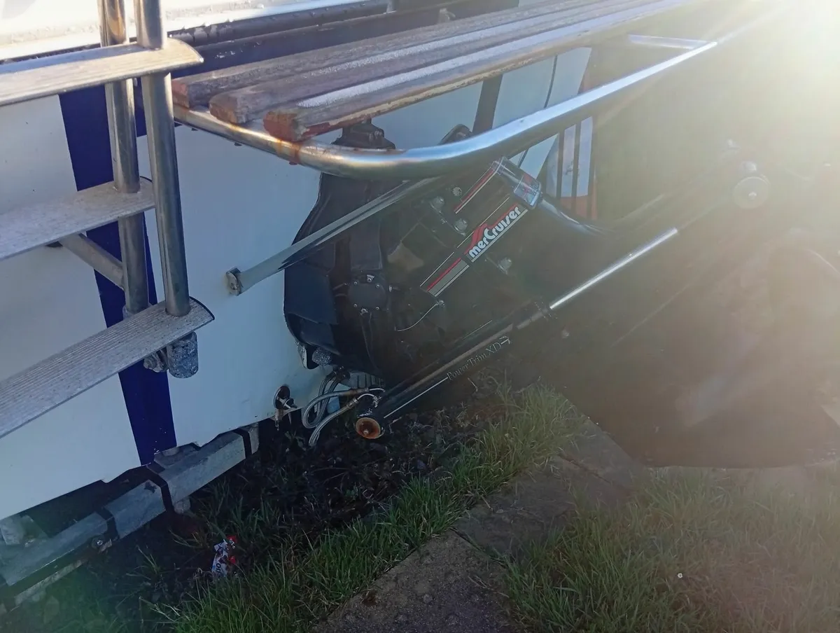 Speed Boat - Image 2