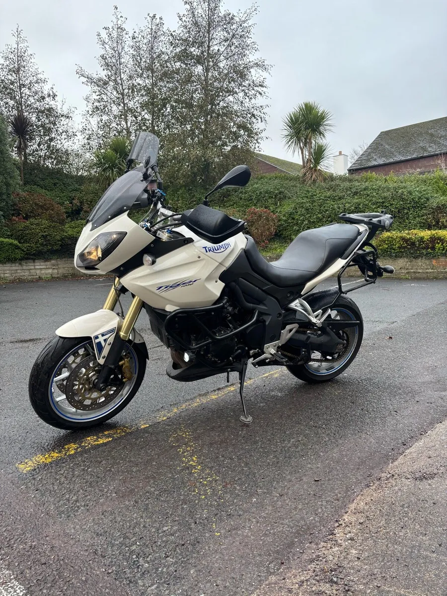 Triumph Tiger 1050 - Image 1