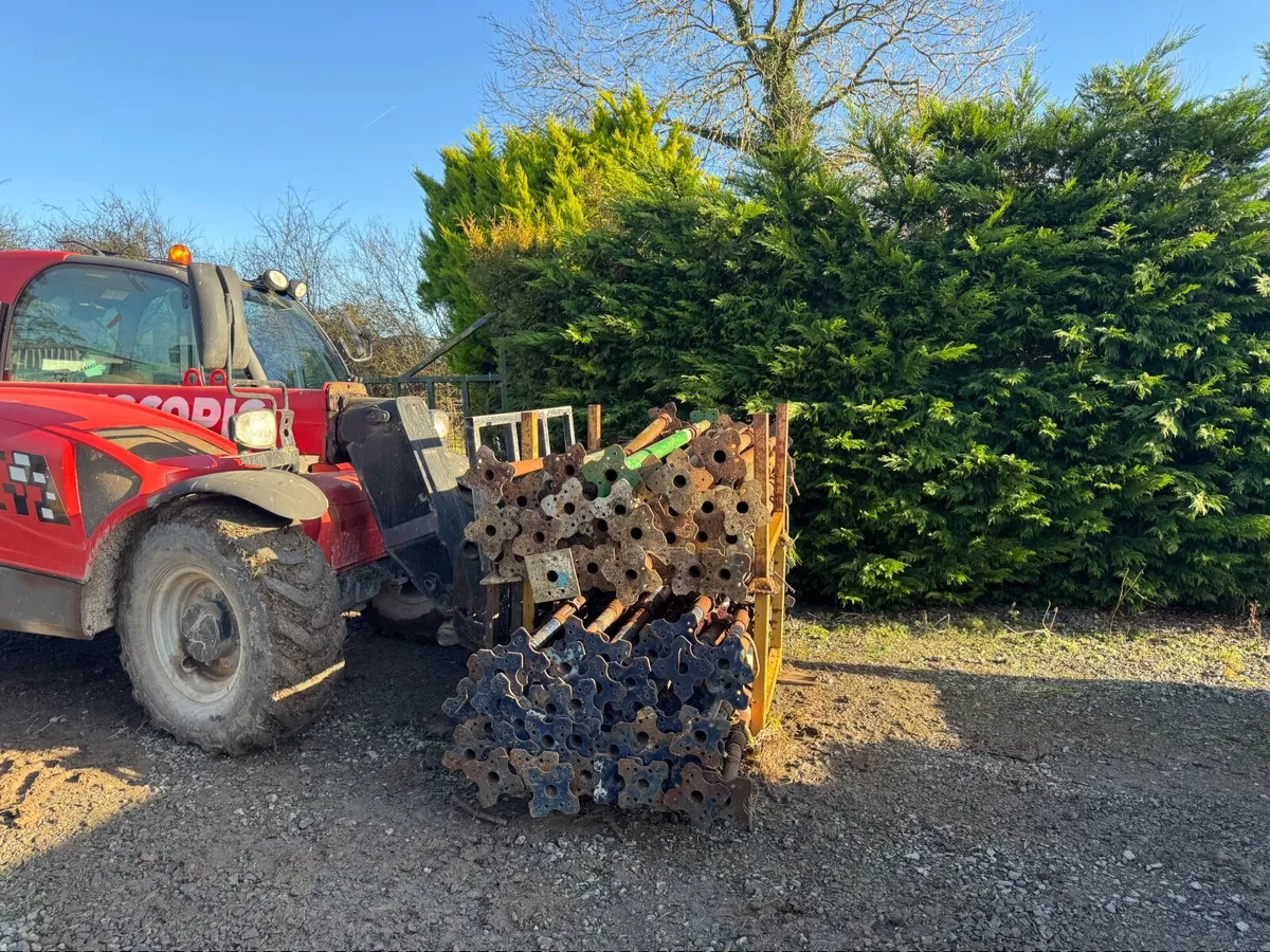 Acrow Props - Image 2