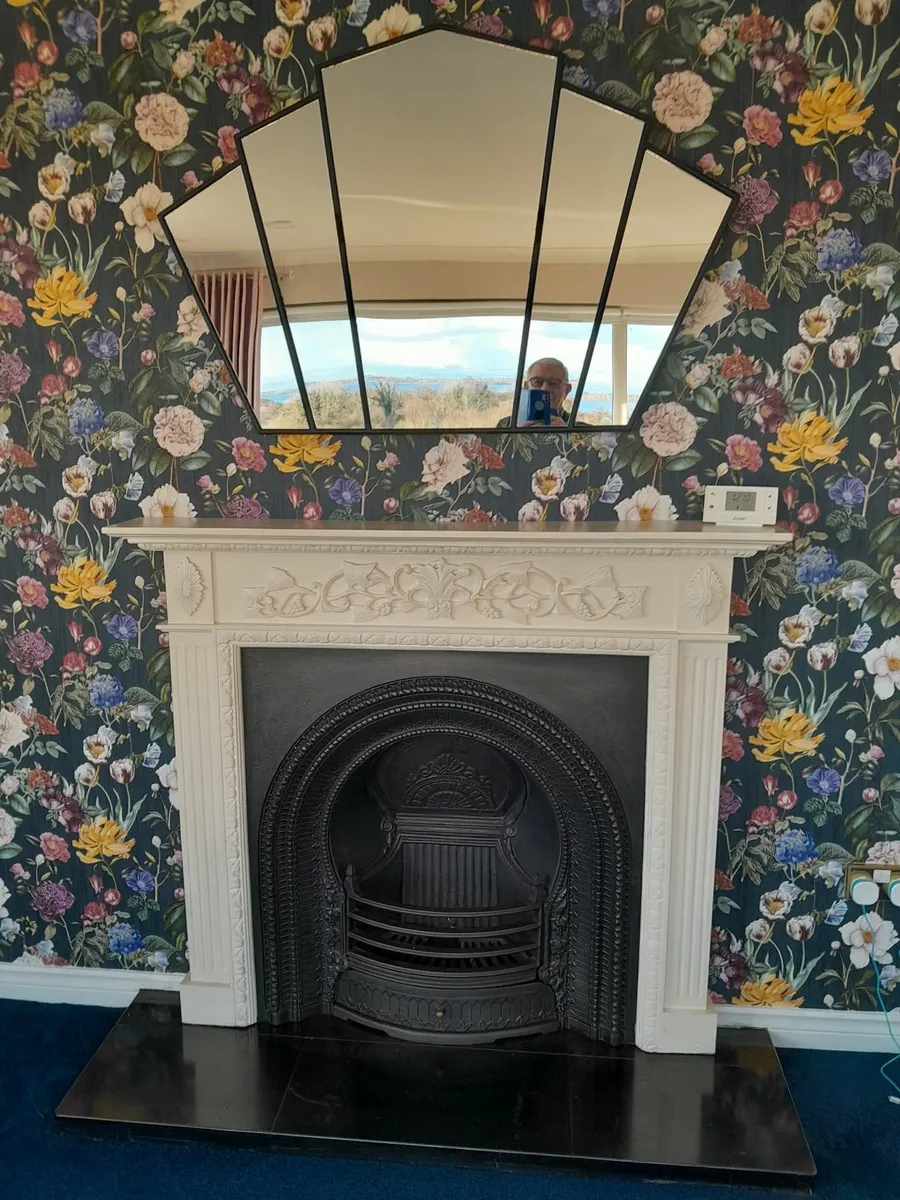 Fire place and surround - Image 1