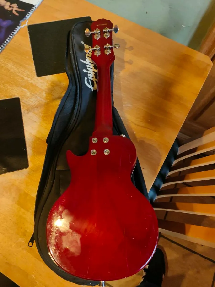 Epiphone ukulele - Image 2