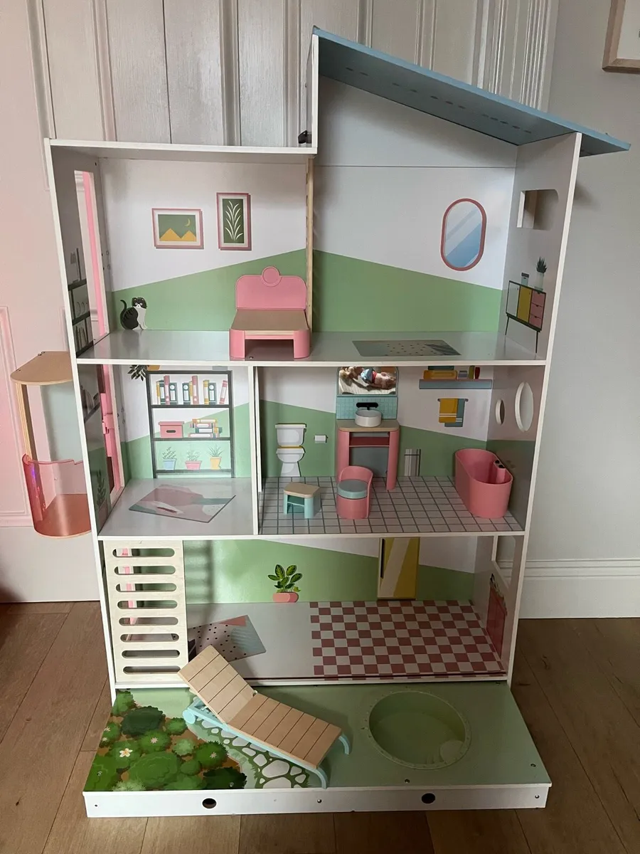 Wooden Dollhouse - Image 2