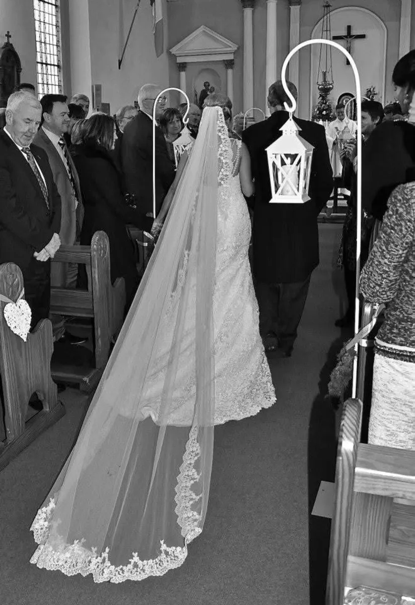 Lanterns and stand - Image 4