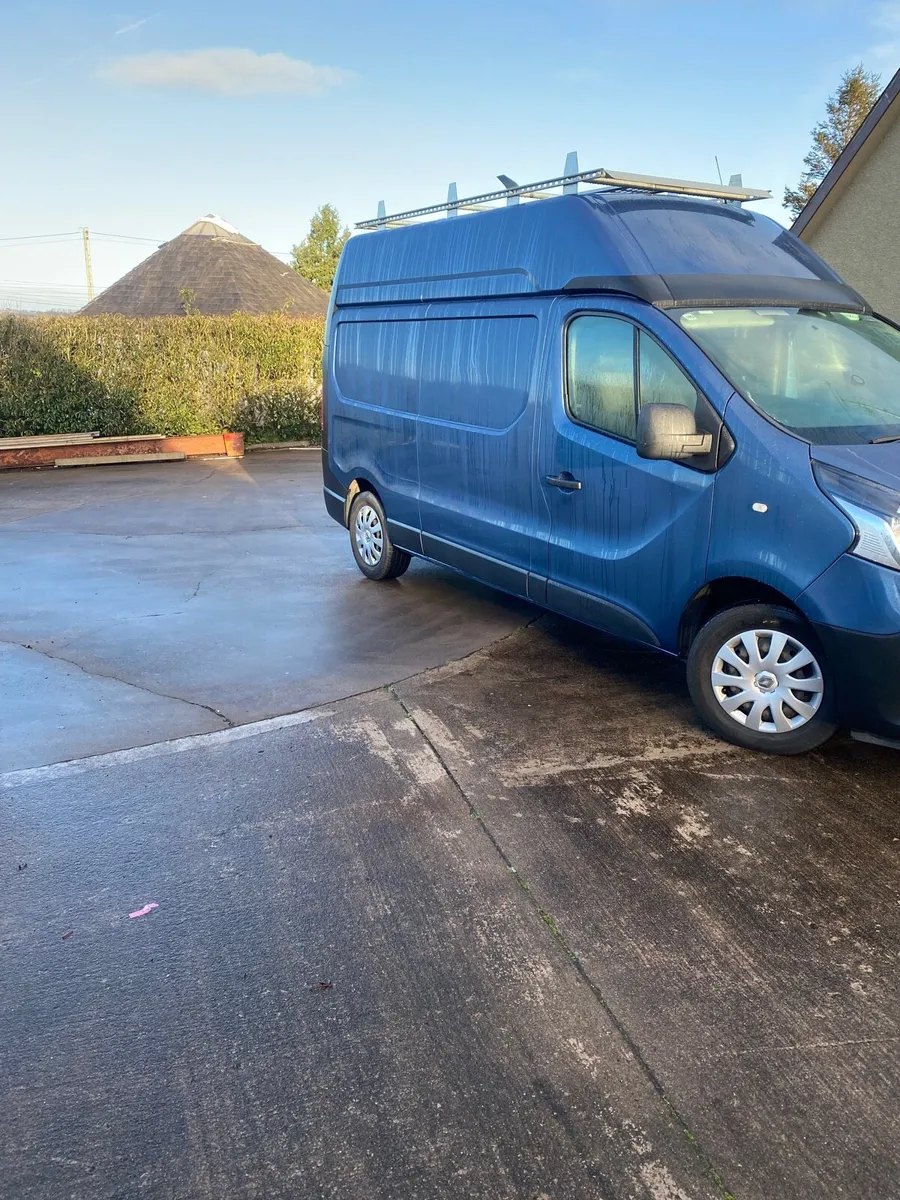 2021 Renault Traffic Van High-Top Business+ - Image 2