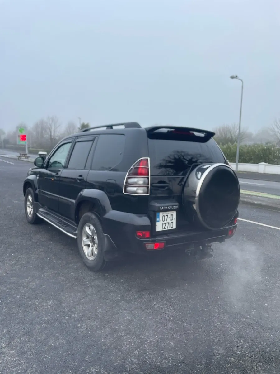 Toyota Land Cruiser - Image 3