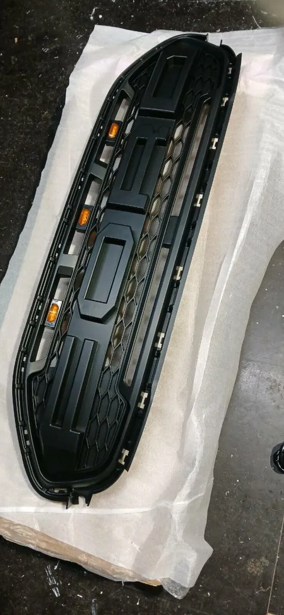 TRANSIT CONNECT, raptor style grille, 2019 -2023 - Image 4