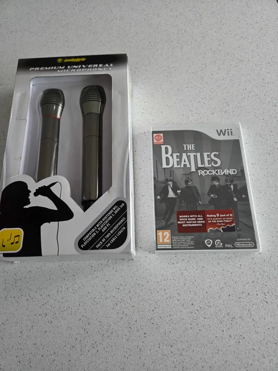 Microphones for Karaoke with Beatles Wii CD - Image 3
