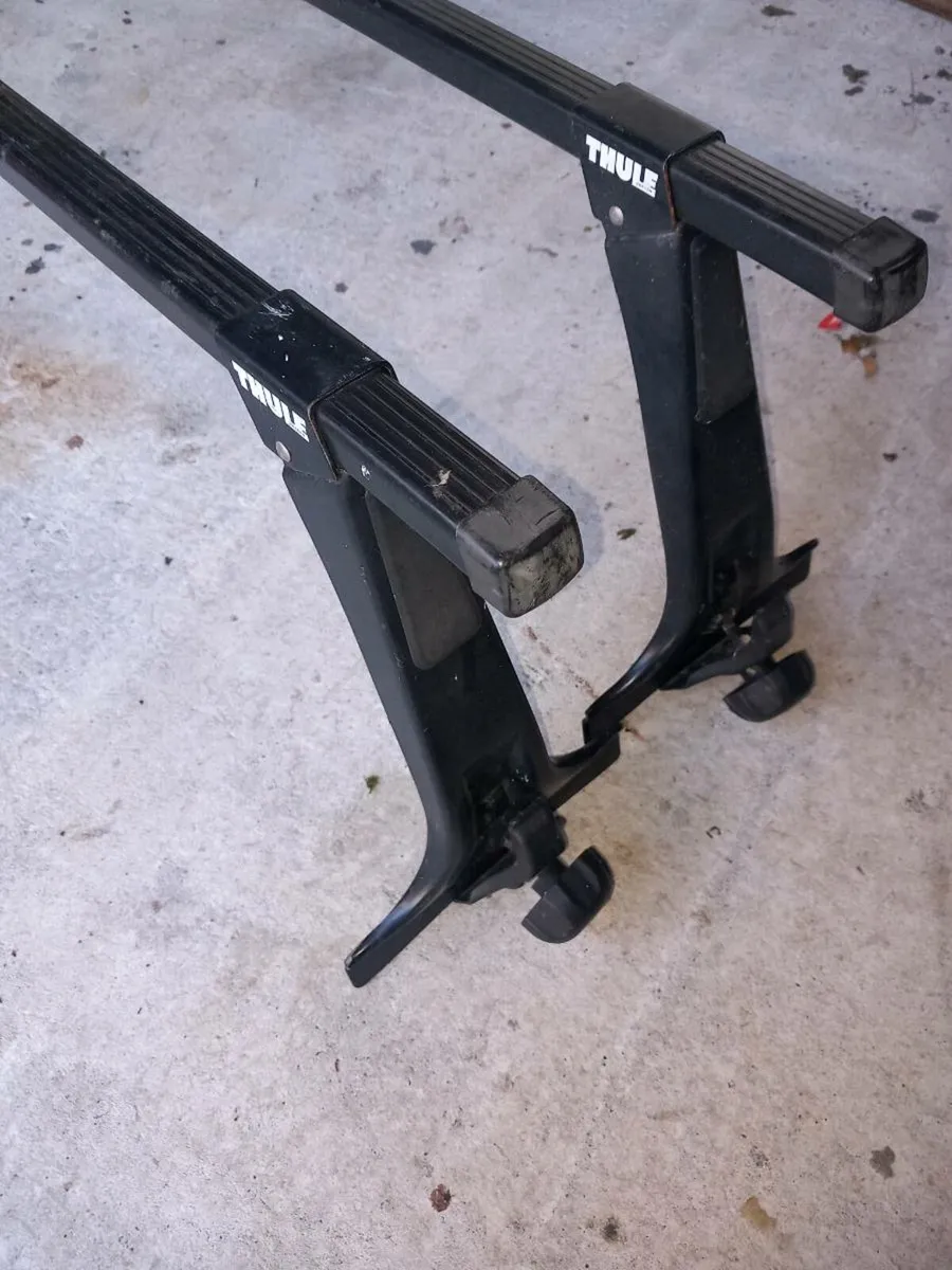 Thule roof bars roof rack Defender - Image 1