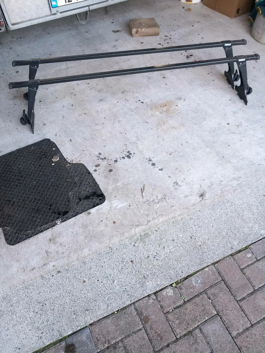 Thule roof bars roof rack Defender - Image 3