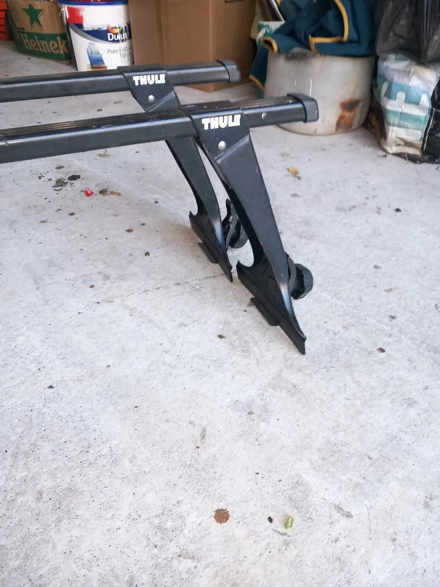 Thule roof bars roof rack Defender - Image 4