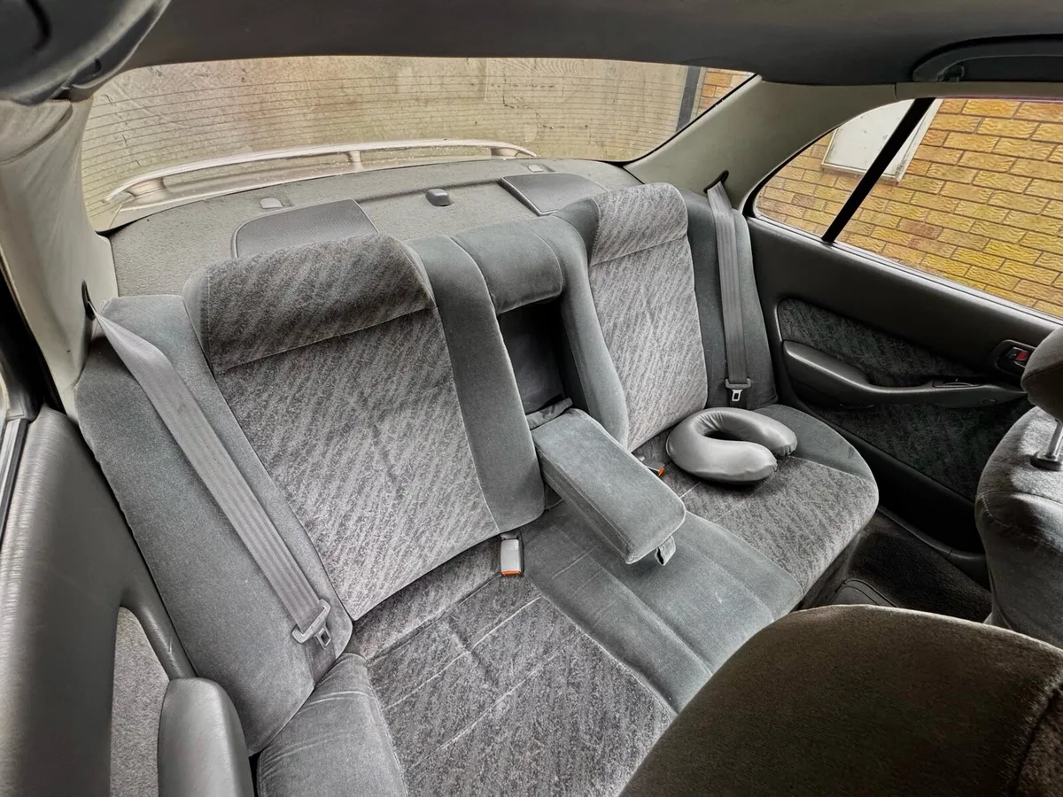 Toyota Camry - Image 3