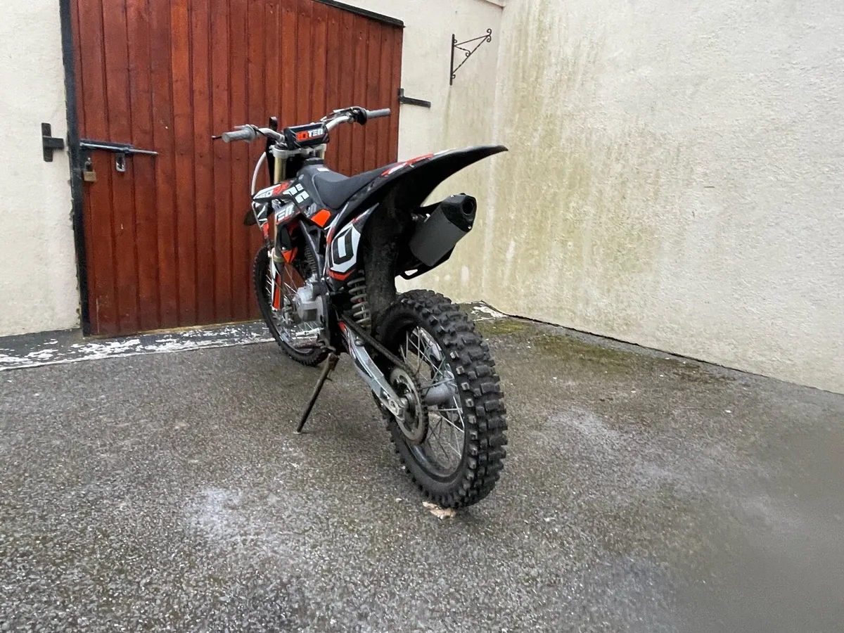10Ten 250cc 4 Stroke Big Wheel - Image 3